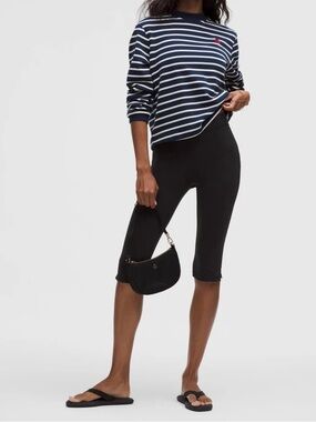 Lululemon Groove HR Notched-Hem Crop 15”